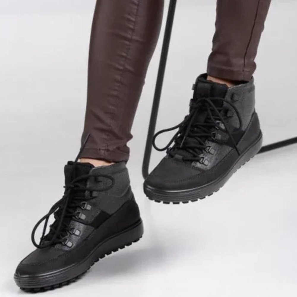 ECCO Women's Soft 7 Tred Terrain High Sneaker